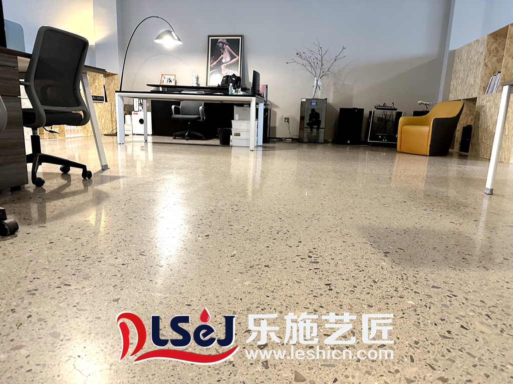 青岛优力美工业磨石、健身台、楼板磨石